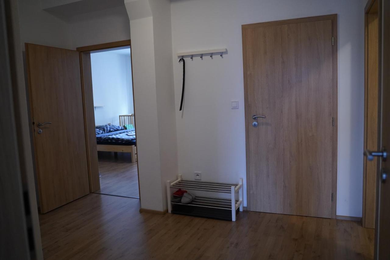Apartman Vejprtyアパートメント エクステリア 写真
