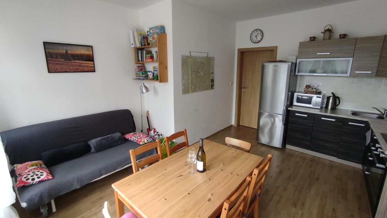 Apartman Vejprtyアパートメント エクステリア 写真